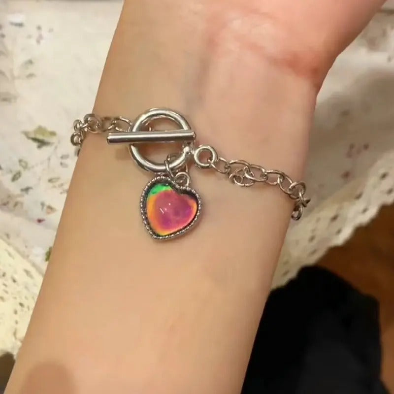 Stylish Colorful Heart Love Bracelet (Random Colors)